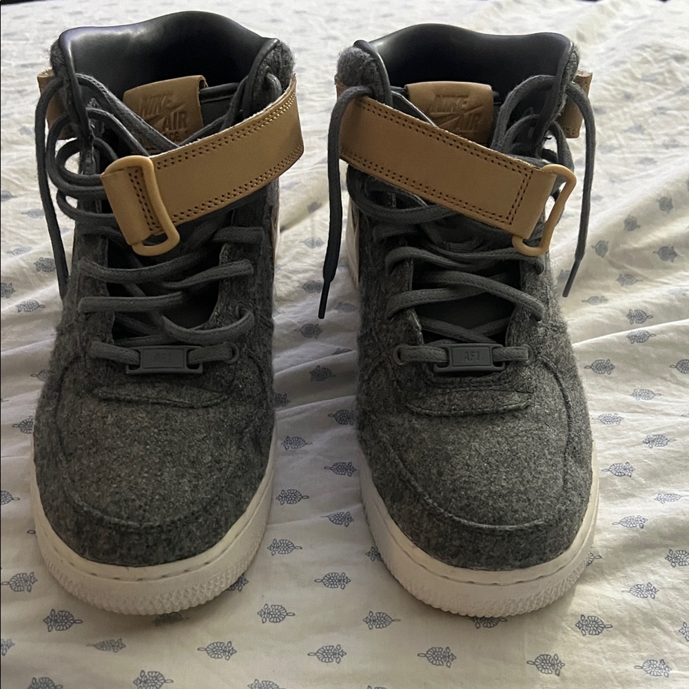 Nike Kids Gray and Tan High-Top Sneakers